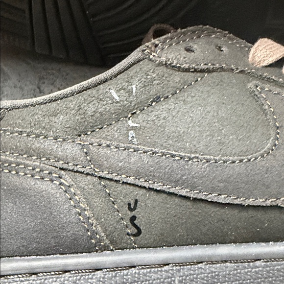 Jordan 1 low Travis Scott velvet brown Nike Men's Sneakers - Picture 8 of 11